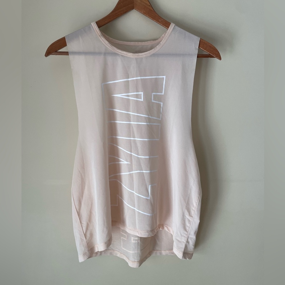 Zyia Active Muscle Tank Cream Logo Top Size Medium